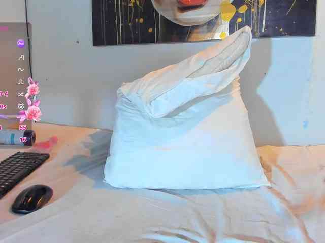 Violethorny05 webcam