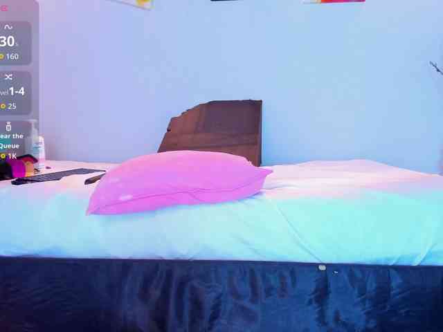 Violethorny05 webcam