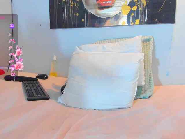 Violethorny05 webcam