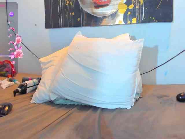 Violethorny05 webcam