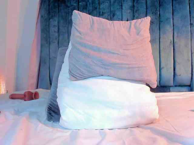 Violethorny05 webcam