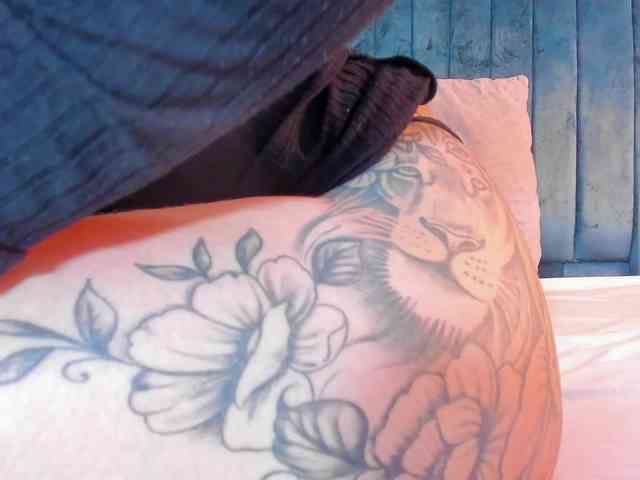 Violethorny05 webcam