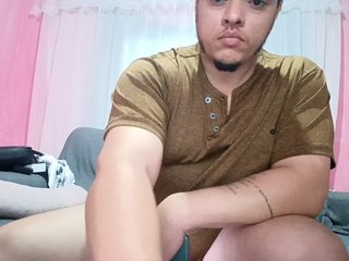 MrJamesBrazilHotShyBear Porn Show