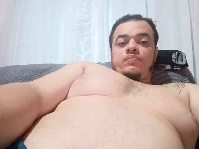 MrJamesBrazilHotShyBear webcam