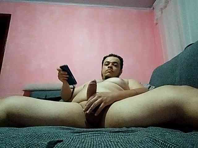 MrJamesBrazilHotShyBear webcam