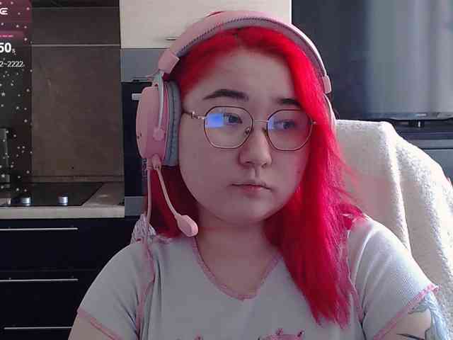 peach-girl webcam