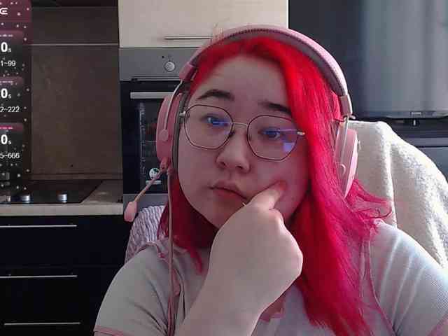 peach-girl webcam