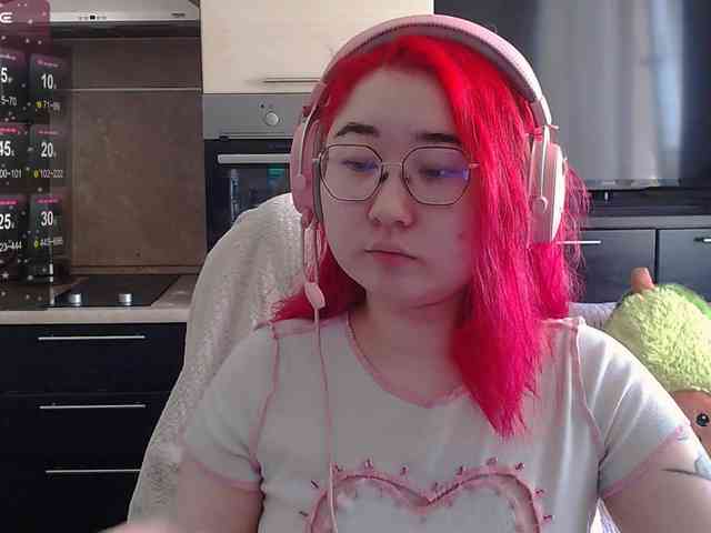 peach-girl webcam