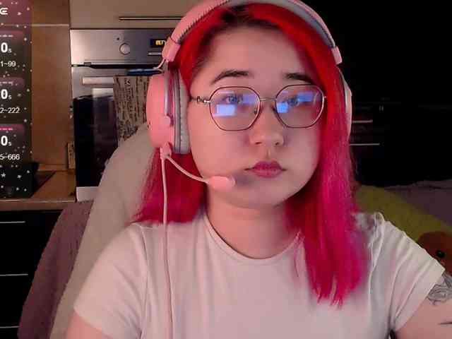 peach-girl webcam