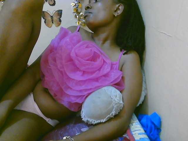 sexybounty2 webcam bongacams model stream image