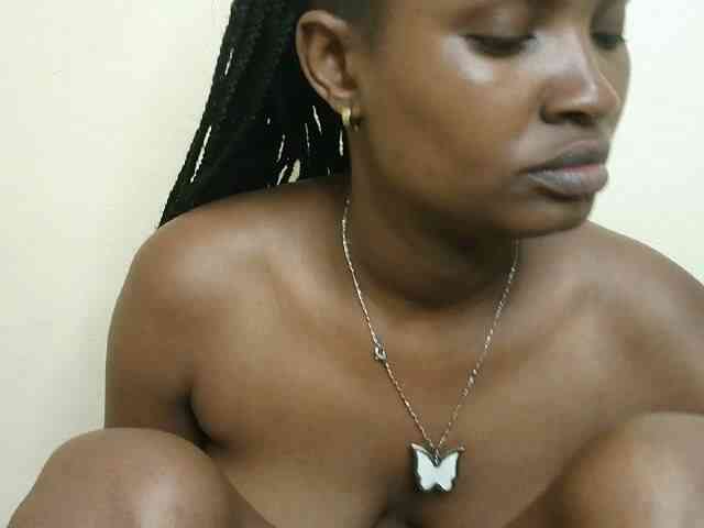 sexybounty2 webcam