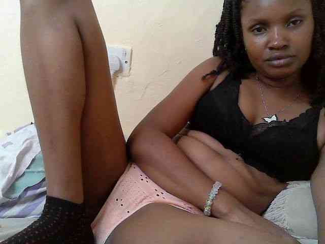 sexybounty2 webcam