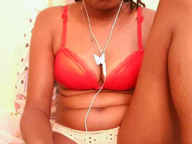 sexybounty2 webcam