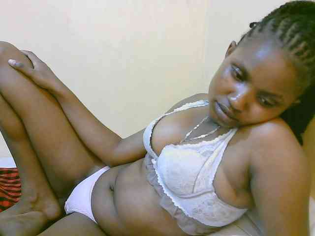 sexybounty2 webcam