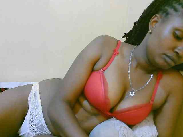 sexybounty2 webcam
