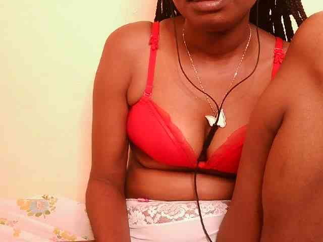 sexybounty2 webcam