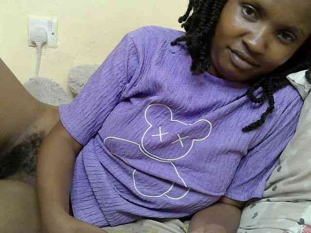 sexybounty2 webcam