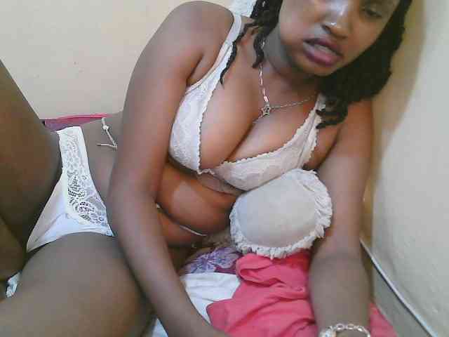 sexybounty2 webcam