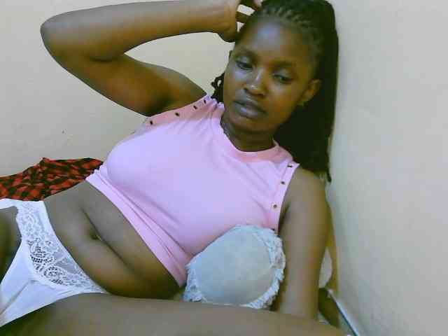 sexybounty2 webcam