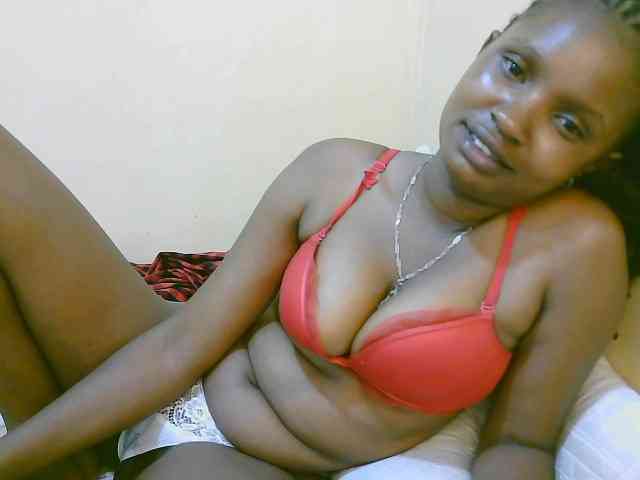 sexybounty2 webcam