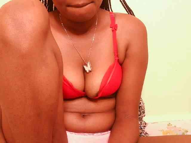 sexybounty2 webcam