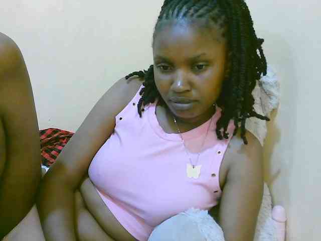 sexybounty2 webcam
