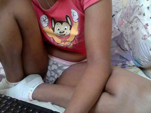 sexybounty2 webcam