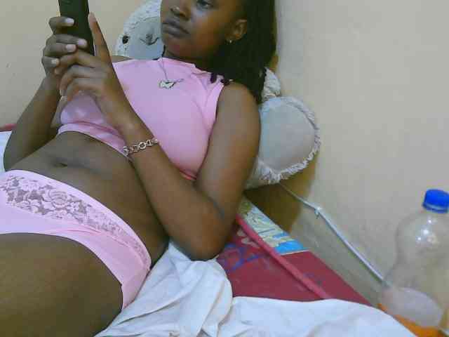 sexybounty2 webcam
