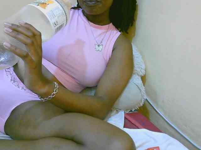 sexybounty2 webcam