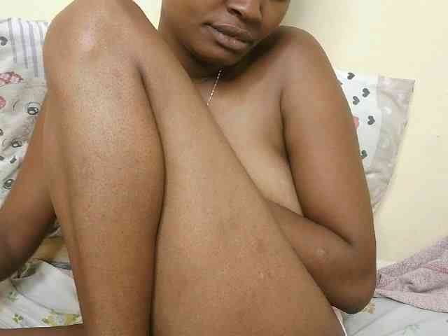 sexybounty2 webcam