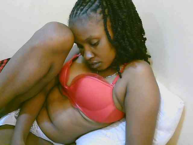 sexybounty2 webcam