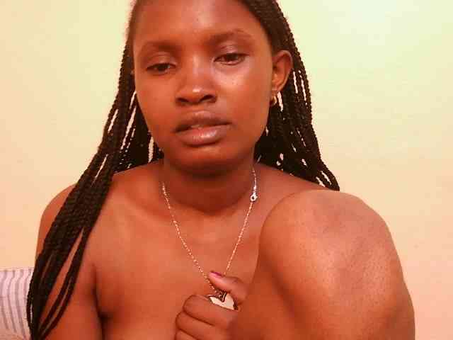 sexybounty2 webcam