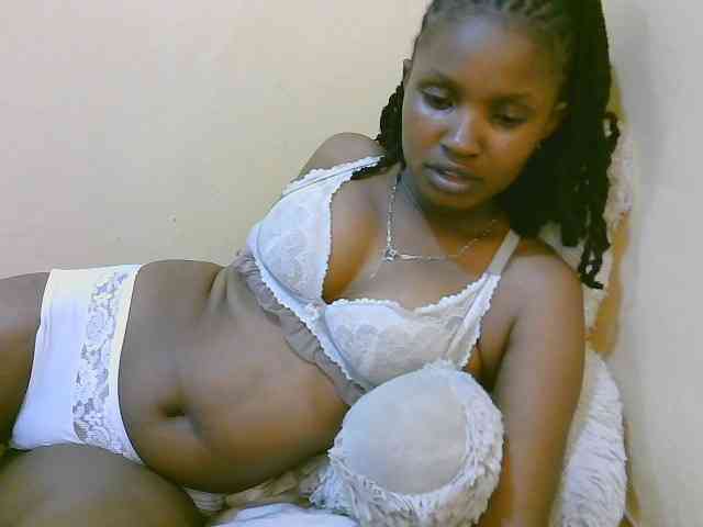 sexybounty2 webcam