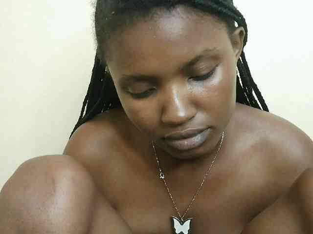 sexybounty2 webcam