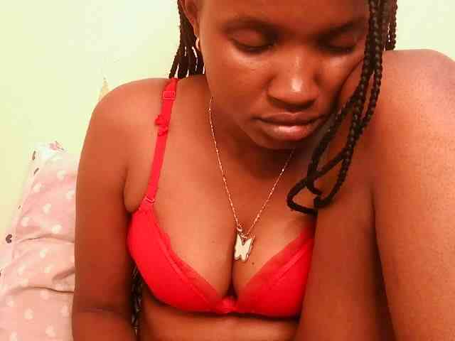 sexybounty2 webcam