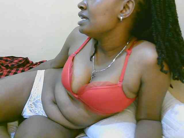 sexybounty2 webcam