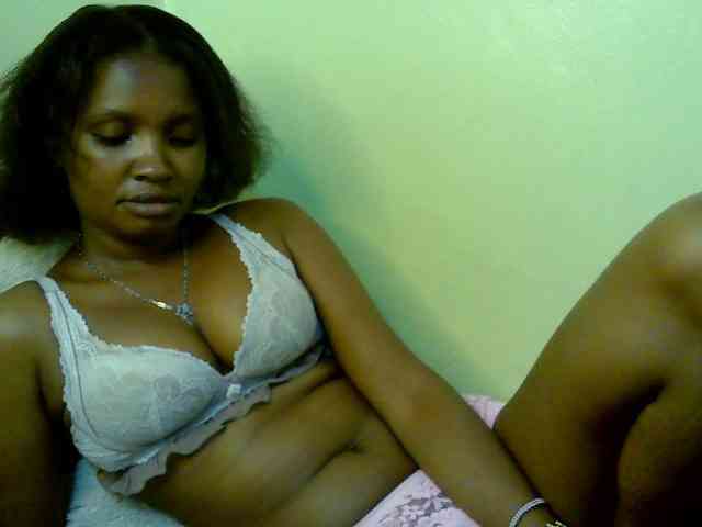 sexybounty2 Live Webcam on BongaCams