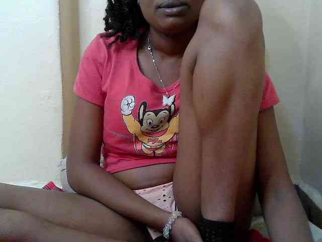 sexybounty2 webcam