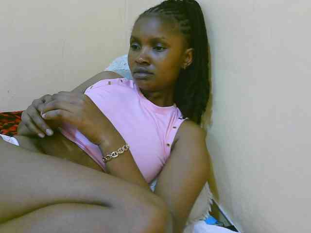 sexybounty2 webcam