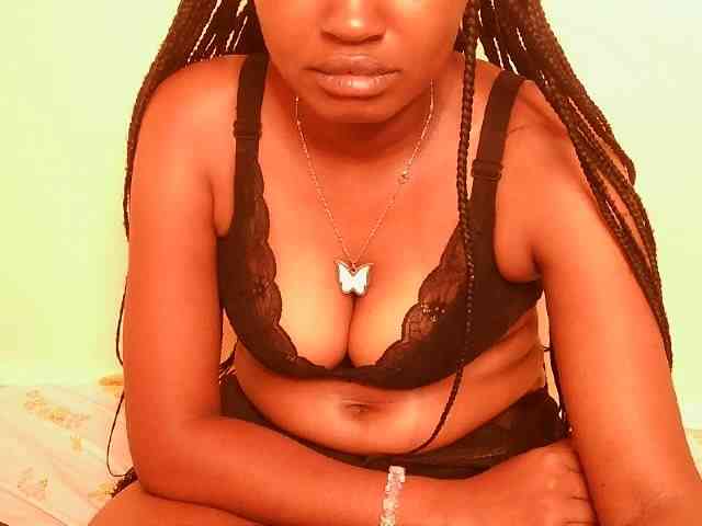 sexybounty2 webcam
