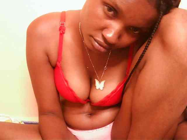 sexybounty2 webcam