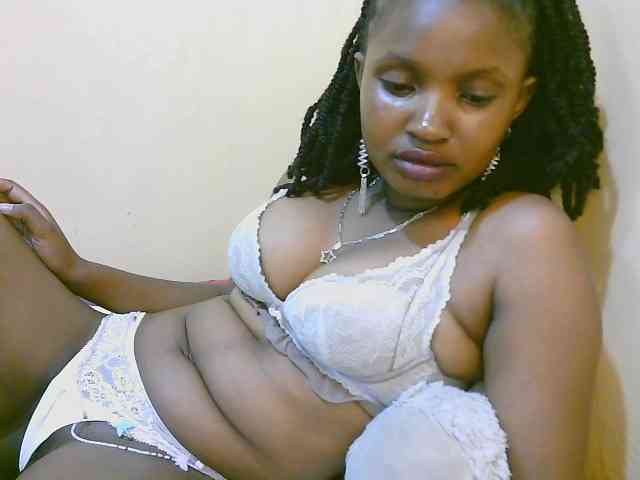 sexybounty2 webcam