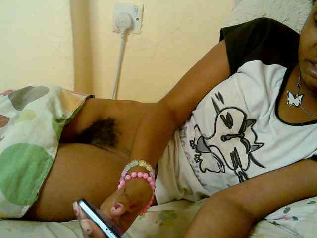 sexybounty2 webcam