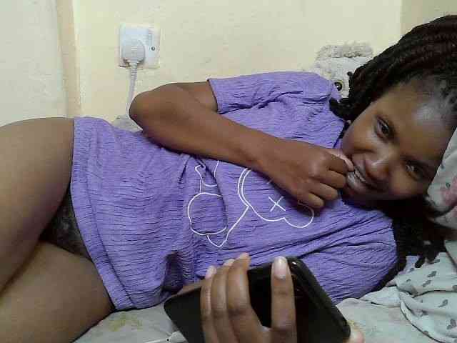 sexybounty2 webcam