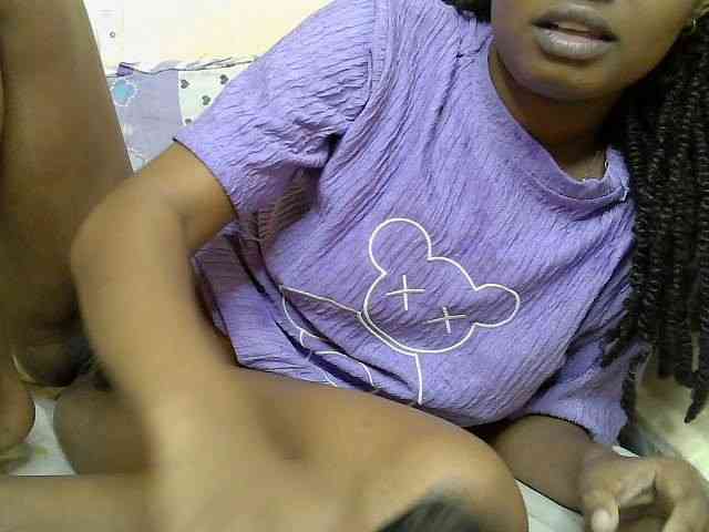 sexybounty2 webcam