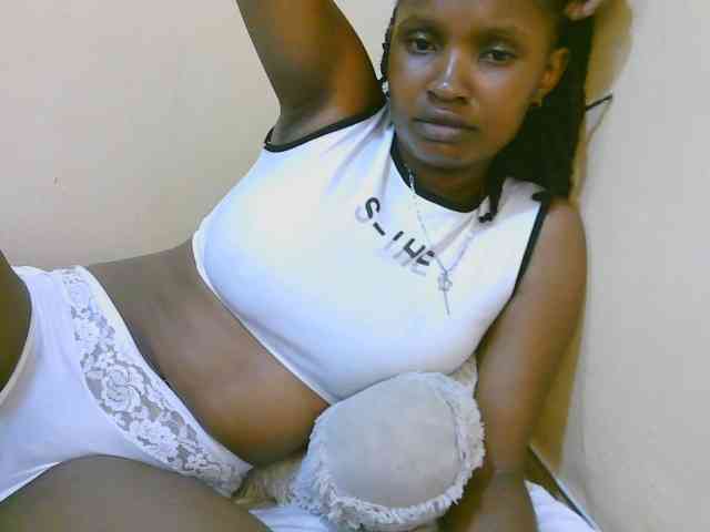 sexybounty2 webcam