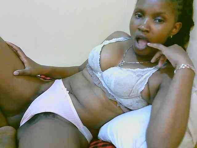 sexybounty2 webcam