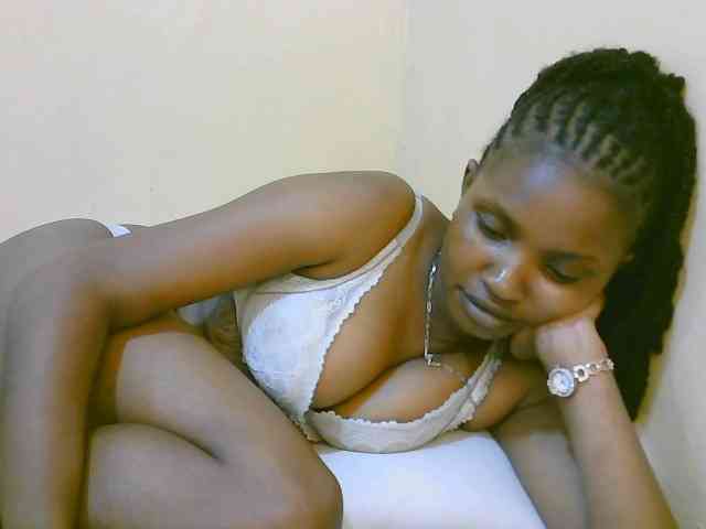 sexybounty2 webcam