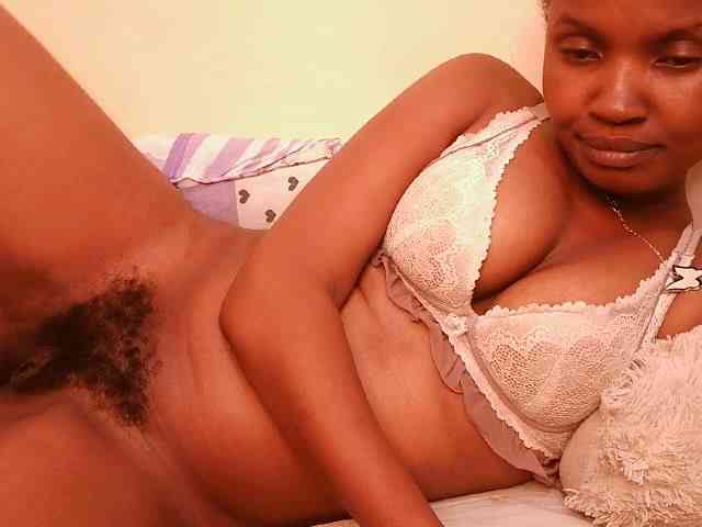 sexybounty2 webcam