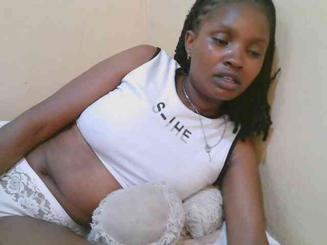 sexybounty2 webcam